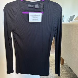 Rachel Zoe classic fitted black top